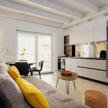 Luisa - Bella Casa *